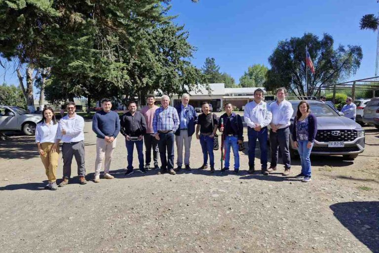 Delegación indígena de Colombia visitó centros de investigación de INIA Chile para fortalecer el sector agroalimentario