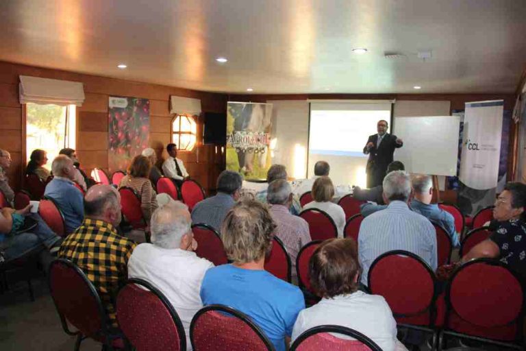 Productores lecheros conocieron alcances en materia de sucesión de empresa familiar y cumplimiento tributario