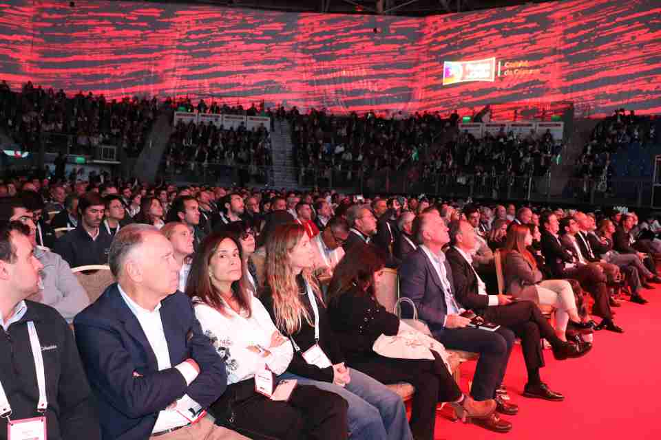 Global Cherry Summit 2025 | Temporada 2024-25 de cerezas cierra con crecimiento de 51% en envíos y aumento en el consumo