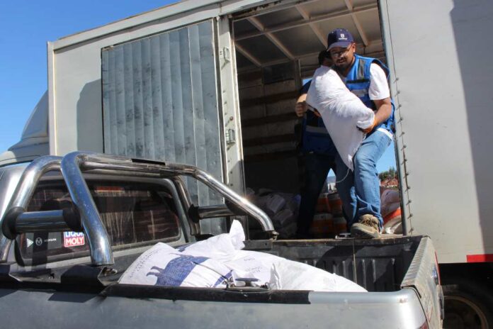 INDAP entrega insumos a agricultores afectados por incendio forestal en Santa Juana