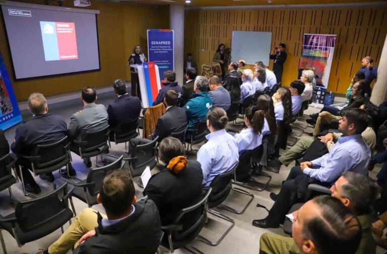 Ministerio de Agricultura y Conaf presentan Mapa de Riesgo por Incendios Forestales