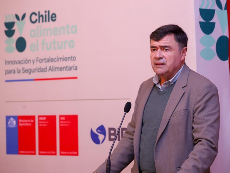 Ministerio de Agricultura y Banco Interamericano de Desarrollo presentan el programa Chile Alimenta el Futuro