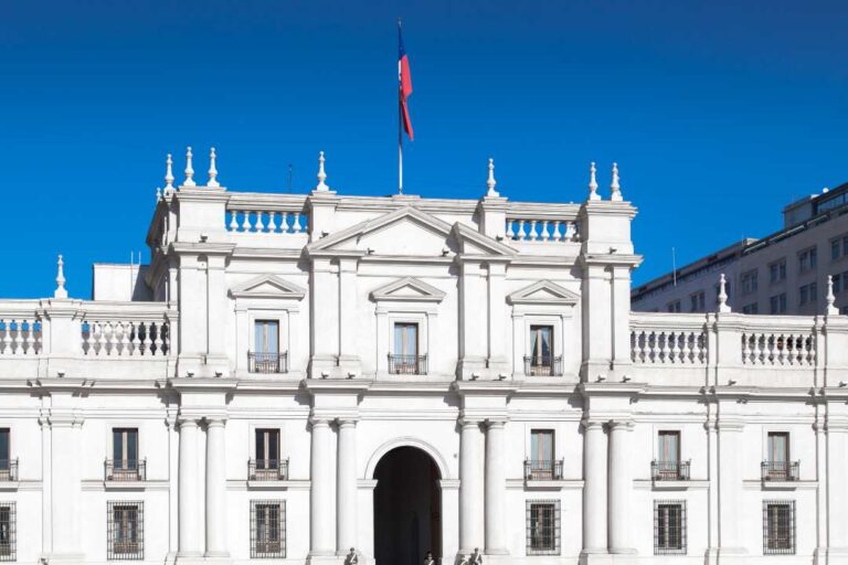 Reporte revela cumplimiento de un 32% de los compromisos del Gobierno en pesca artesanal, acuicultura y desarrollo costero