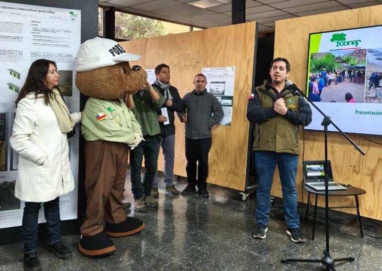 Universidad de Chile desarrolla proyectos para mejorar servicios de uso público en áreas protegidas del Estado