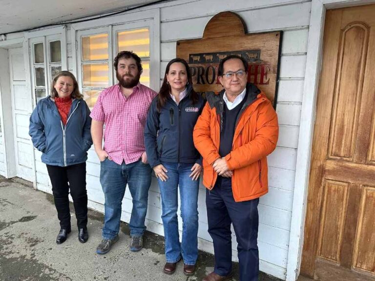 Aproleche Osorno alza la voz y expone urgencias del sector lechero