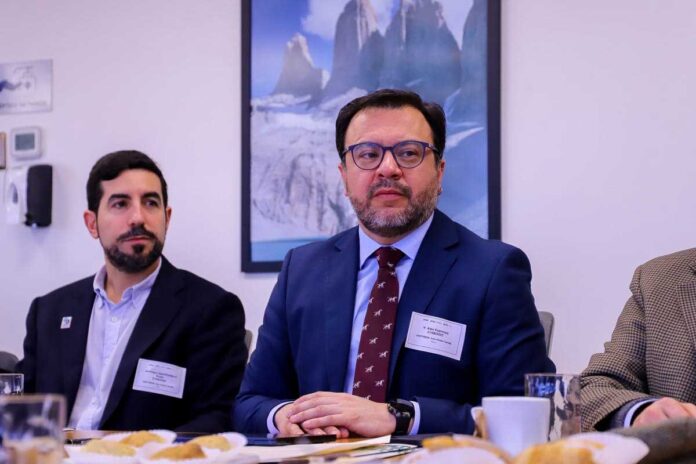 Ministerio de Agricultura y BID impulsan programa "Chile Alimenta el Futuro" para fortalecer la seguridad alimentaria