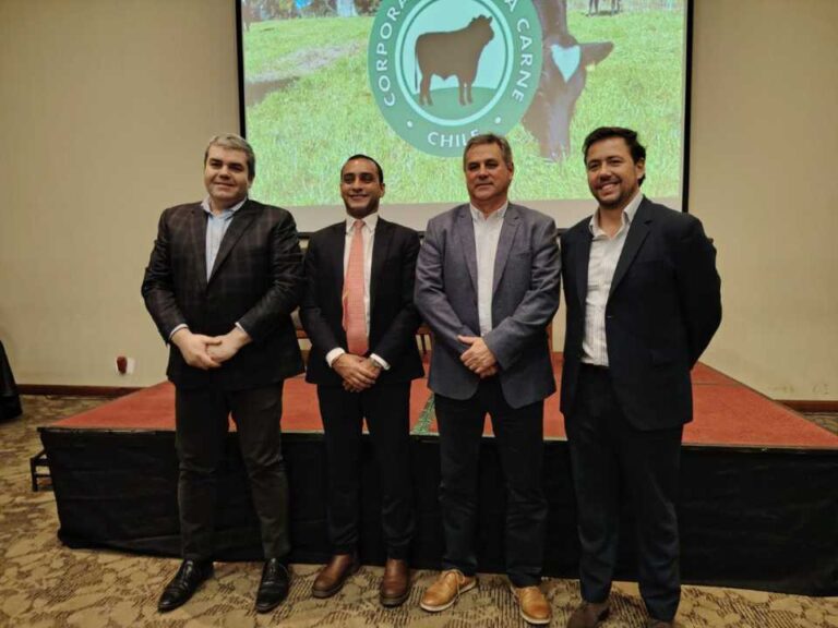 Conferencia internacional realizada en Osorno analizó la actualidad ganadera en Chile y el mundo
