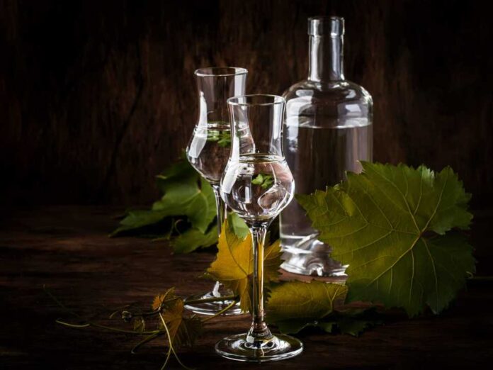 Pisco Chileno derrota a Perú y brilla en competencia internacional en Asia