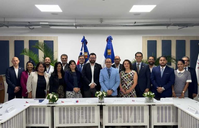 Chile y República Dominicana consolidan cooperación en riego: Ley de fomento chilena inspira modelo dominicano
