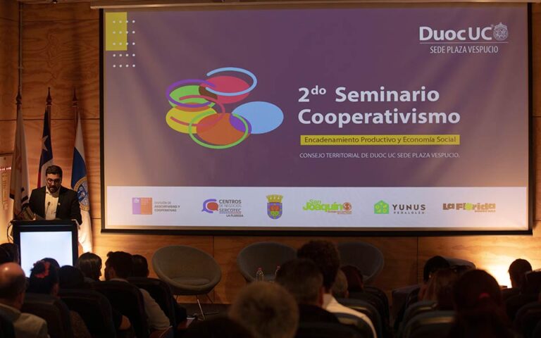 Duoc Plaza Vespucio impulsa diálogo sobre desarrollo sostenible y modelos de cooperativismo