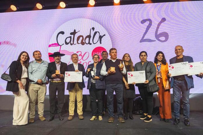 Las cepas patrimoniales vuelven a brillar: vino cinsault del Itata y brandy país del Maule triunfan en Catad’Or 2025 