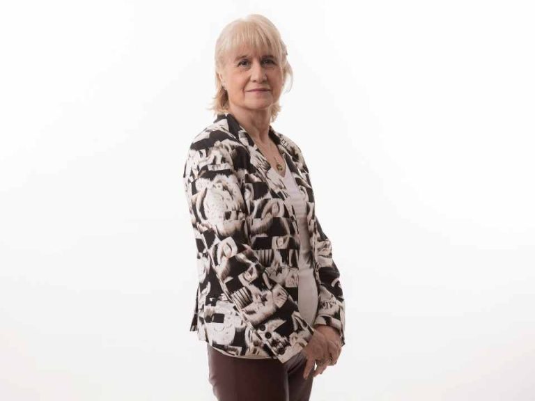 Ph.D. Susana Mayer, Directora Carrera de Ingeniería Civil Industrial UDLA Sede Viña del Mar, Doctora en Sostenibilidad