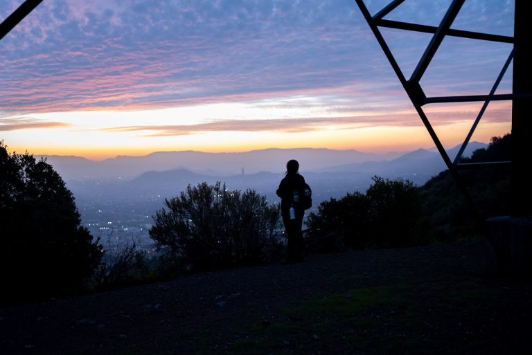 Parque Cordillera te invita a 2 trekkings guiados nocturnos para despedir el año
