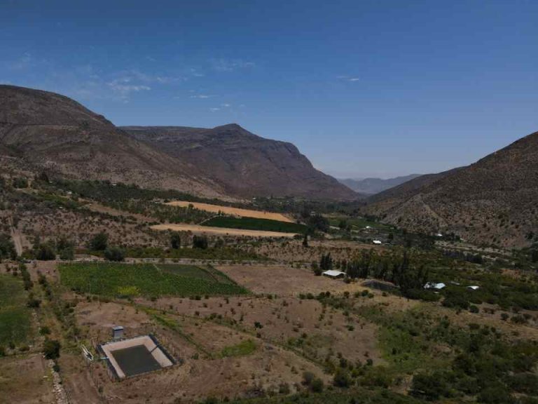 Agricultora salamanquina optimiza el riego de sus cultivos mediante proyecto bonificado por Banco de Proyectos de la CNR 