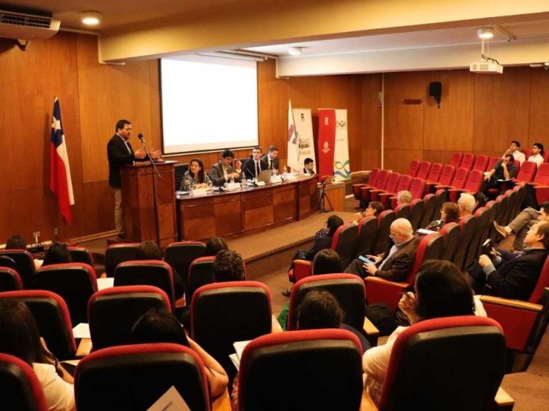 Encuentro impulsó debate nacional sobre gestión del agua